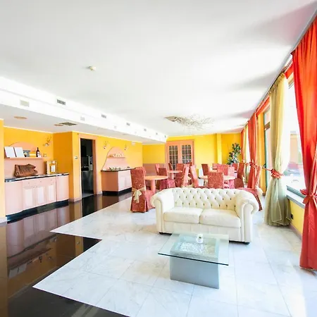 Ternate Sleeps 2 Air Con Appartement *